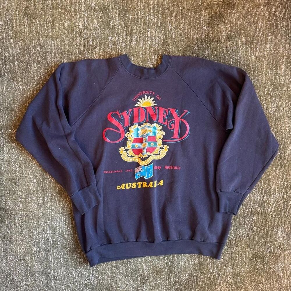 Unbranded Women's Navy and Black Sweatshirt